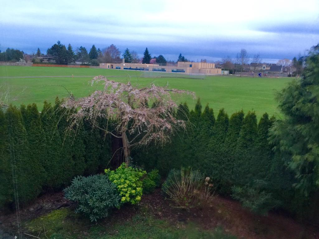 Vancouver Luxury Homestay Ричмонд Экстерьер фото